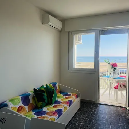 Lägenhet Beachfront Flat With View *