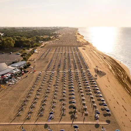 Lägenhet Beachfront Flat With View Bibione