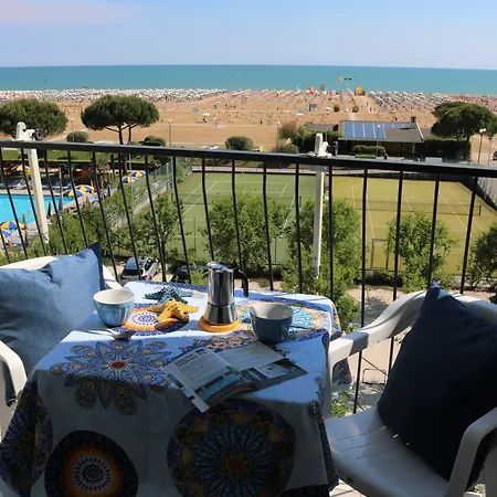 Lägenhet Beachfront Flat With View Bibione